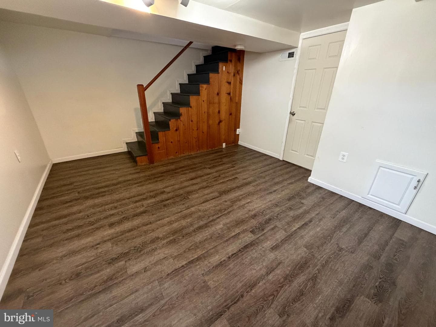 1403 Dartmouth Avenue photo 22