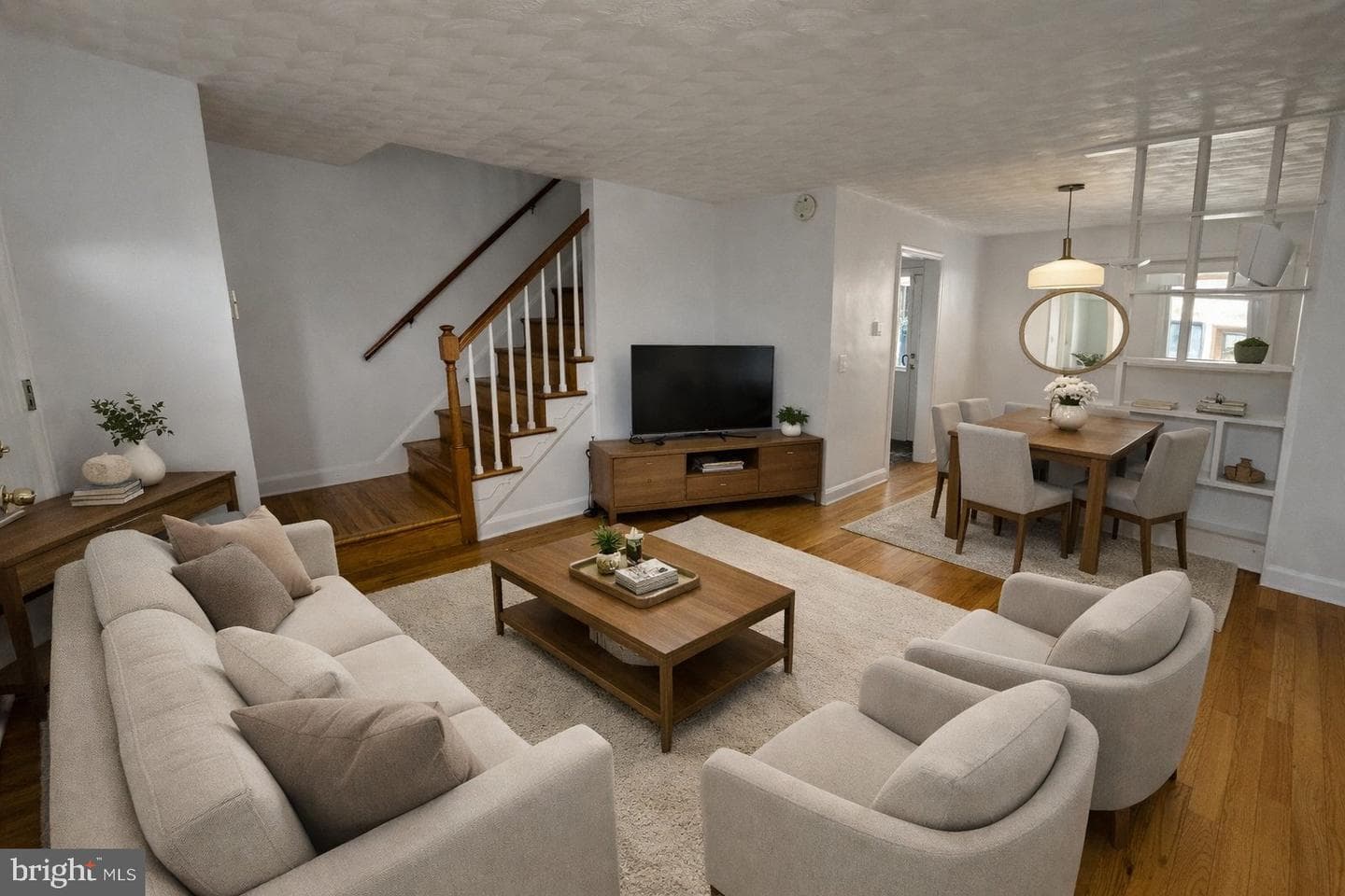1403 Dartmouth Avenue photo 3
