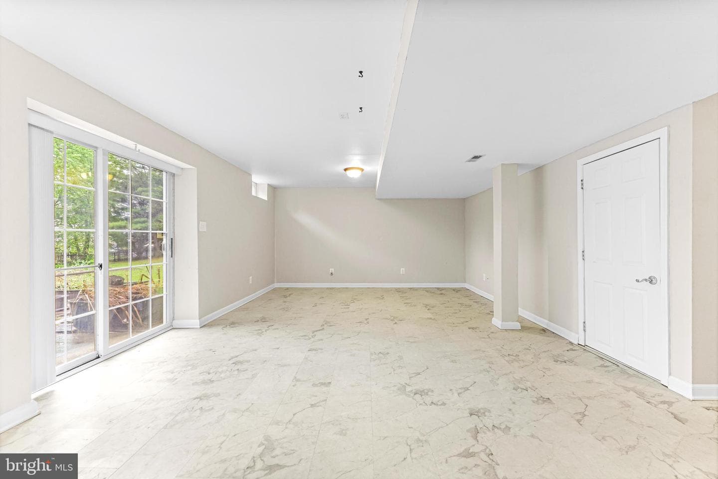 9001 Hines Road photo 41
