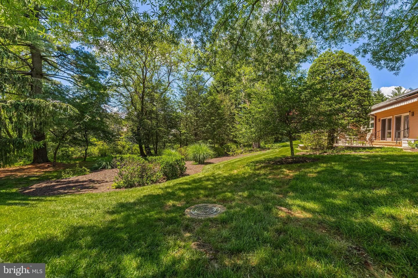 19 Seminary Drive photo 55