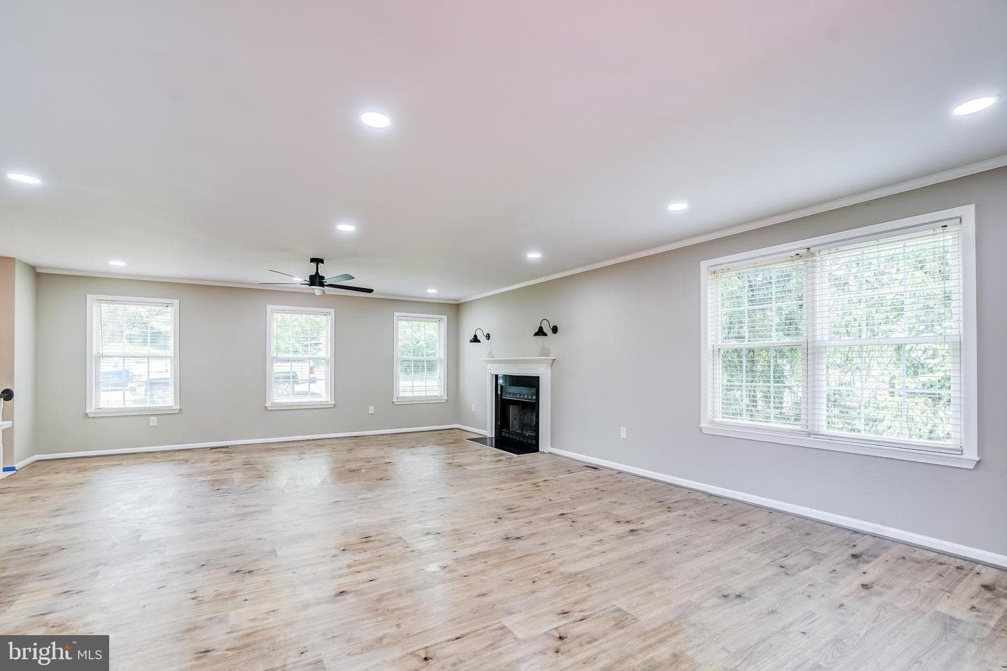 8813 Orchard Road photo 6