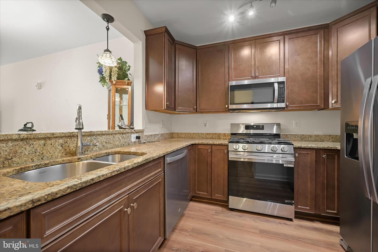 605 Quarry View Court #301 photo 10