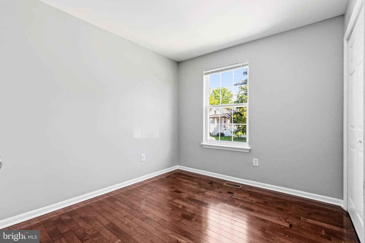 1404 Lafayette Avenue photo 17