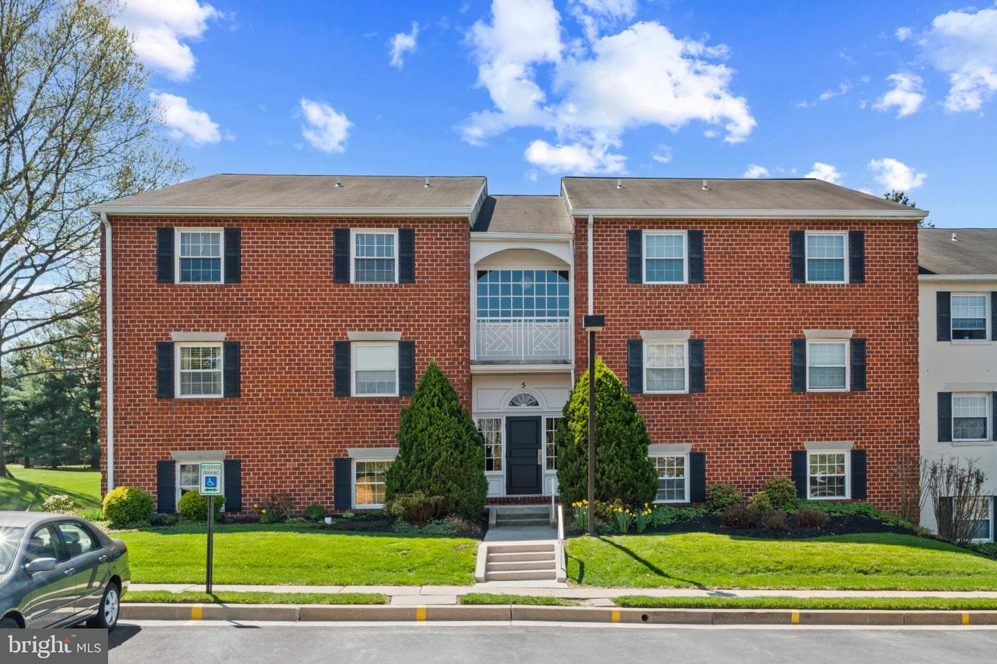 5 Elphin #301, Lutherville Timonium