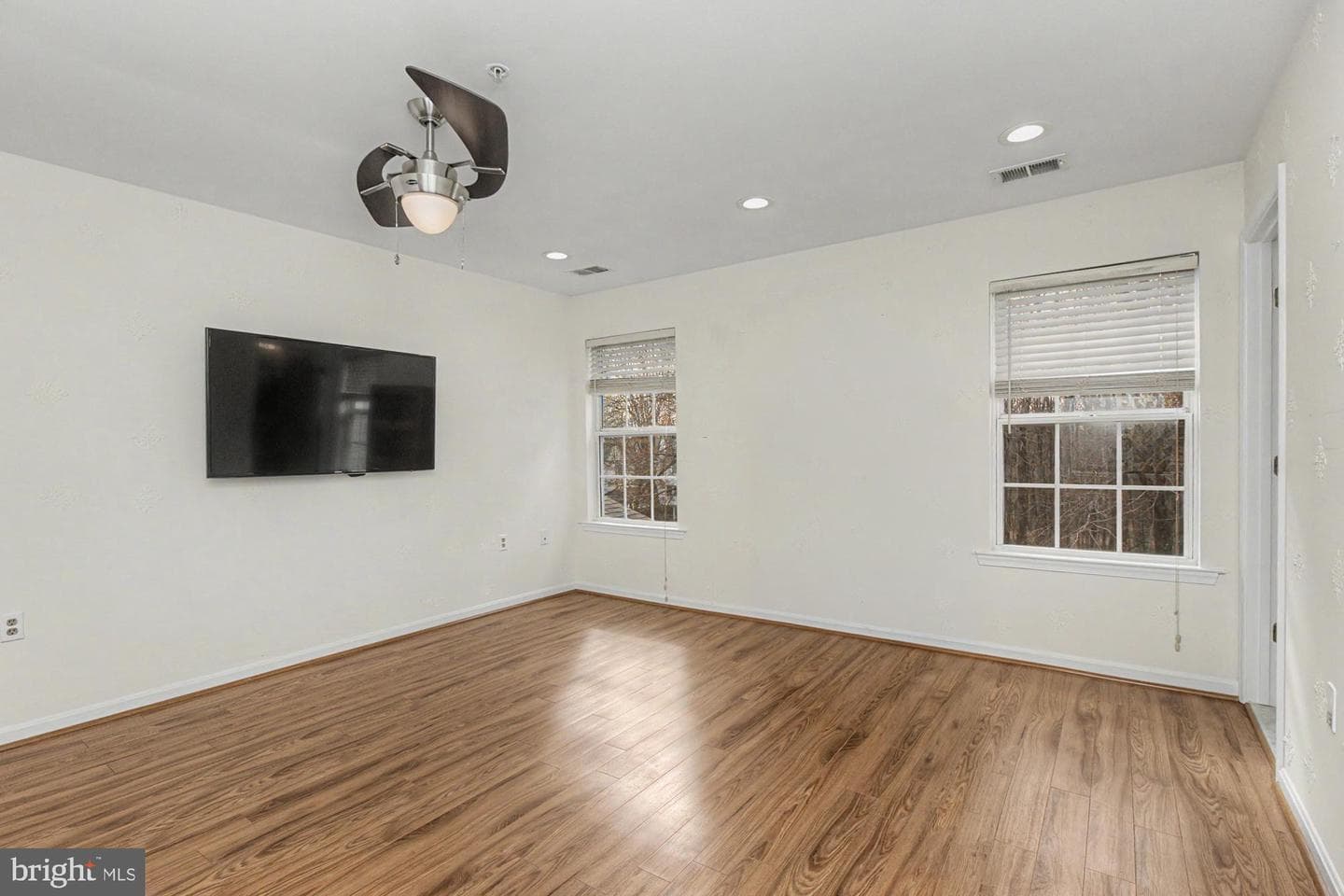 215 Carolstowne Road photo 22