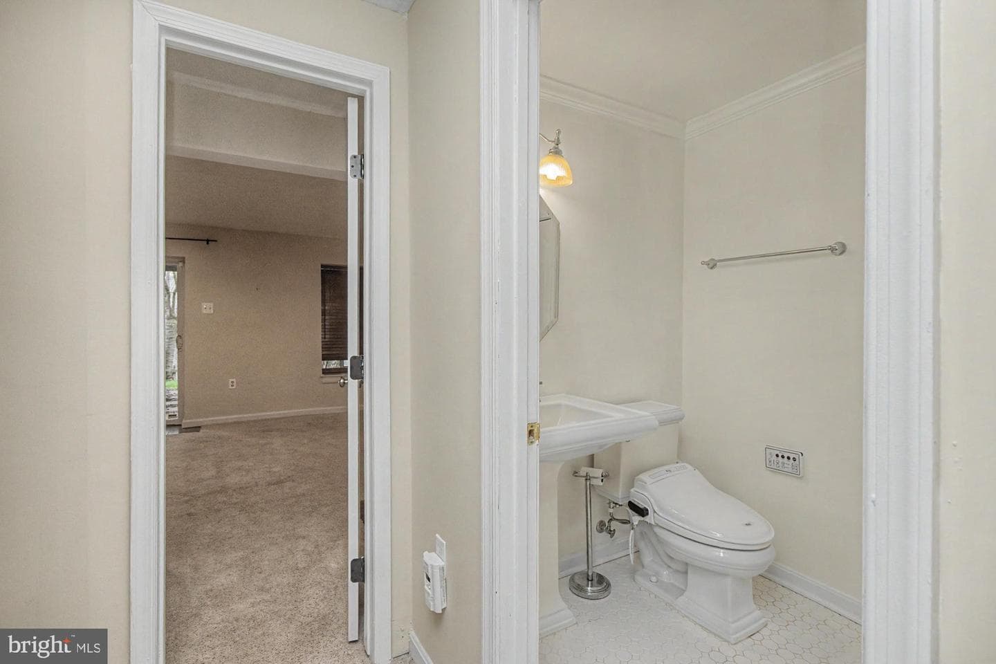215 Carolstowne Road photo 31