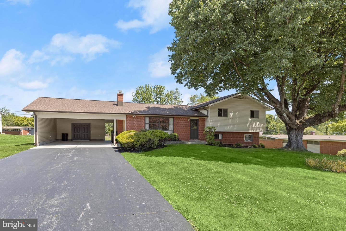 3416 Manor Hill Road