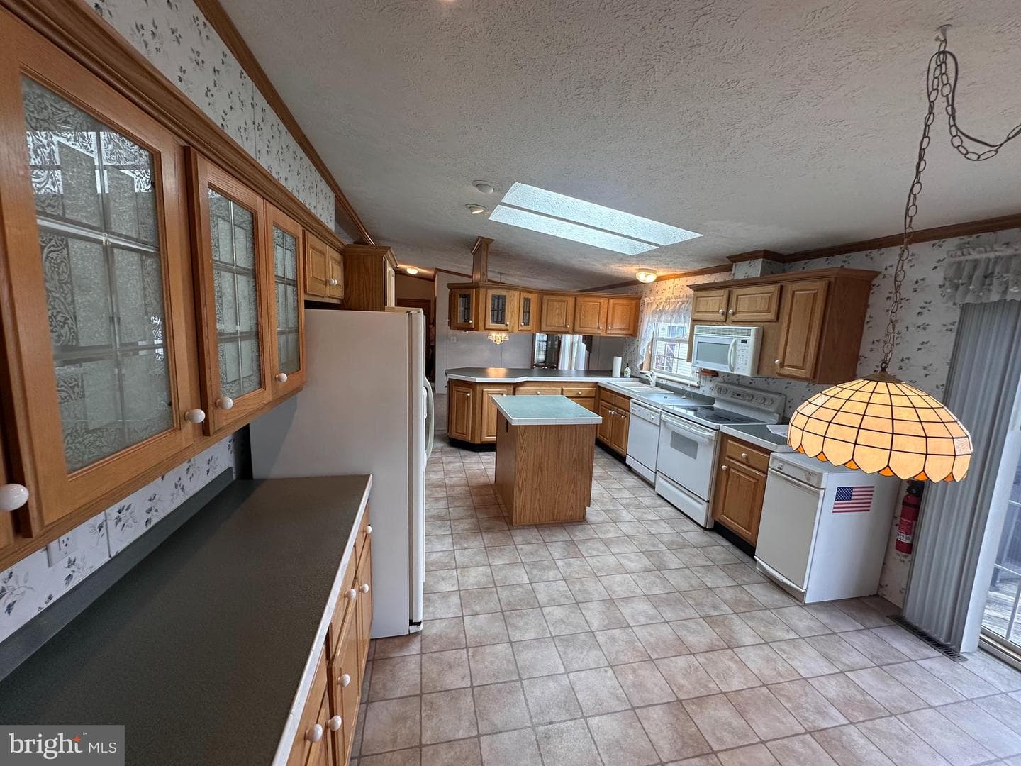 3203 Honeysuckle Lane photo 14