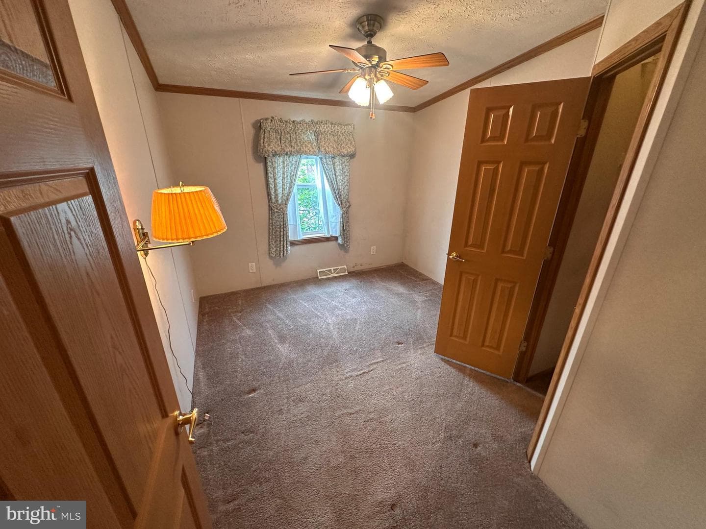 3203 Honeysuckle Lane photo 19