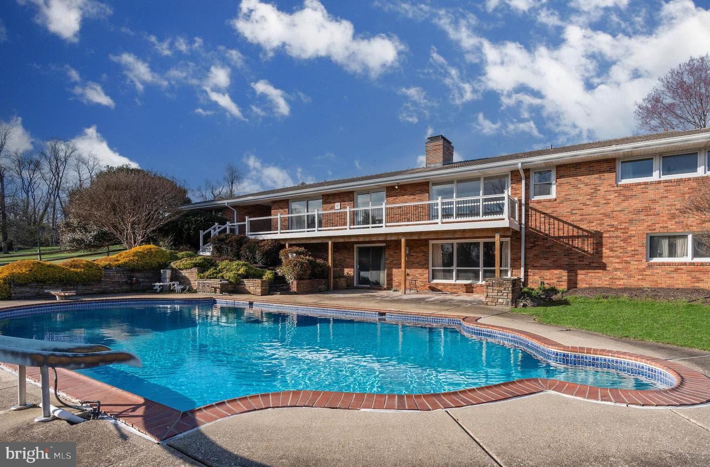 8 Lochview Court photo 8