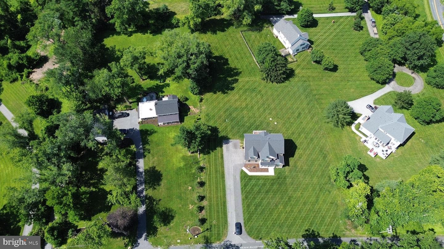 1311 Corbett Road photo 48