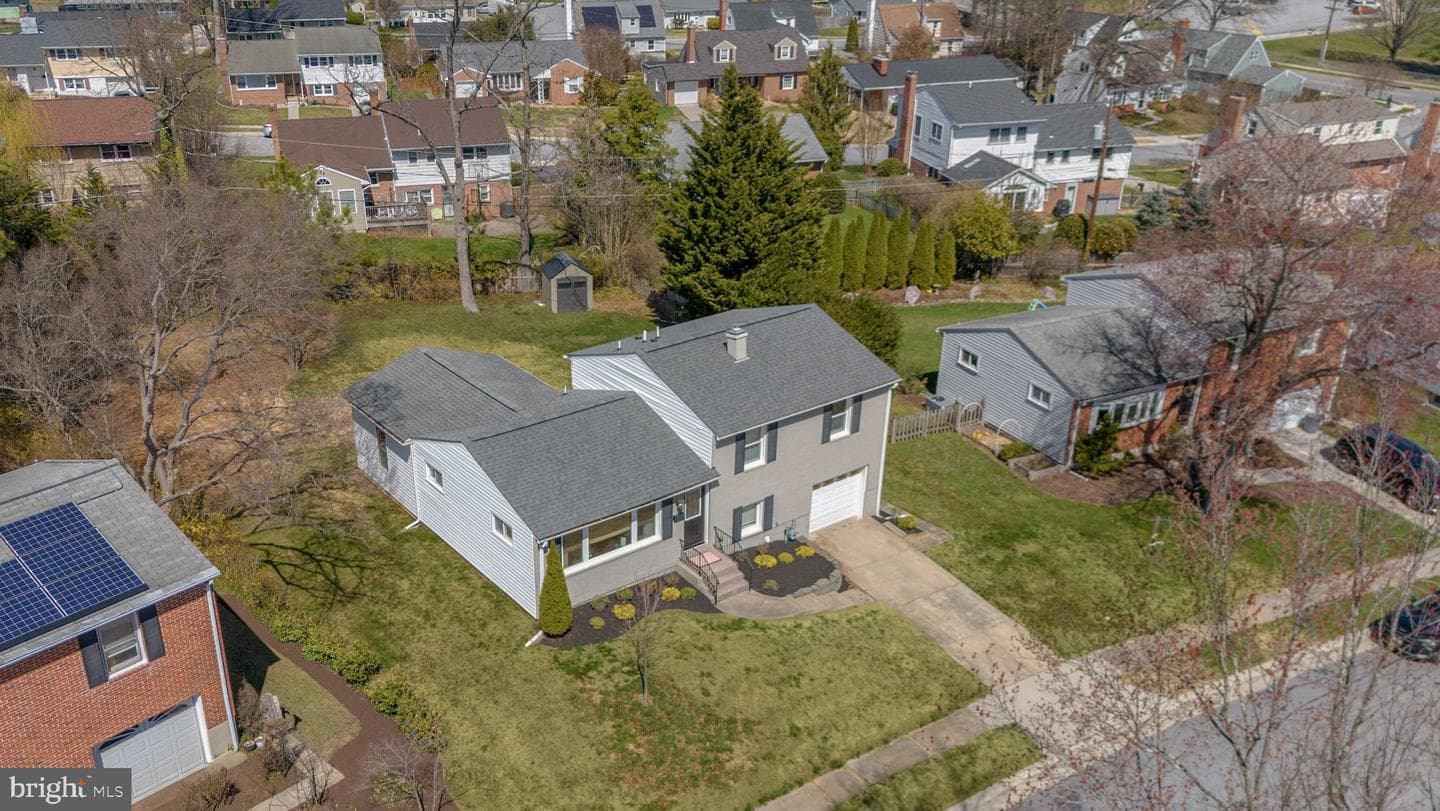 6 Pickett Road photo 5