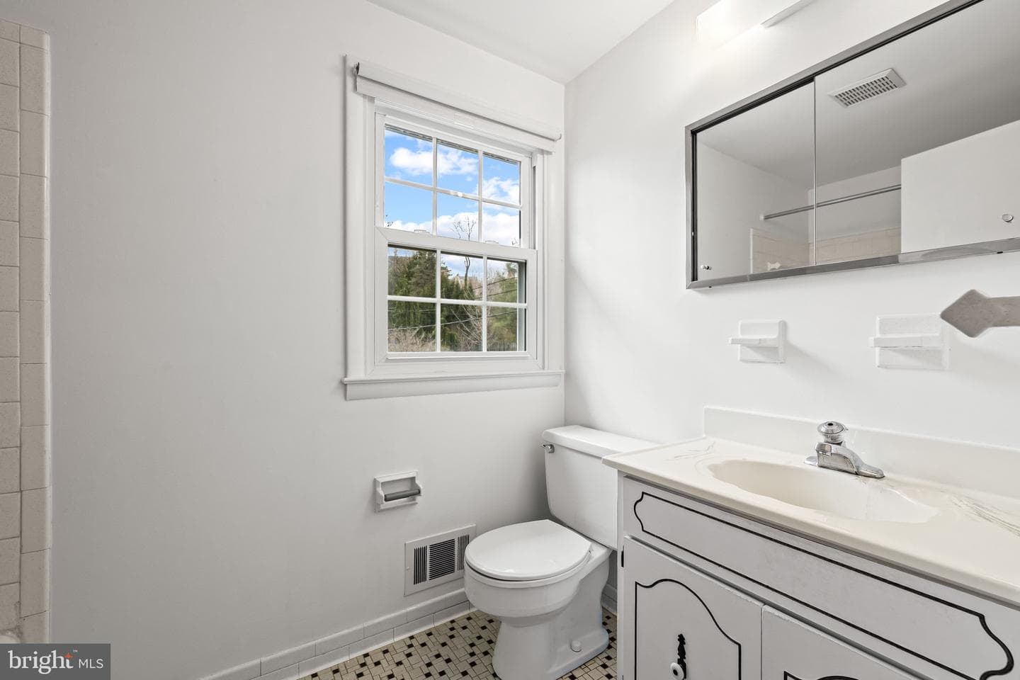 8620 Valleyfield Road photo 23