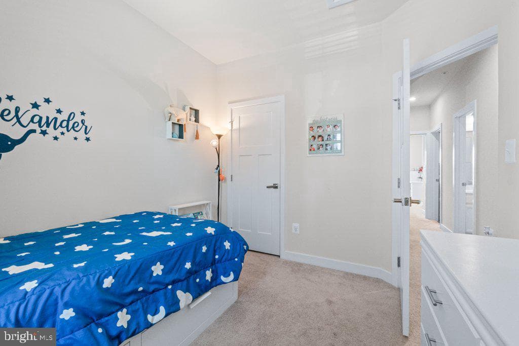 6247 Islington Street photo 28
