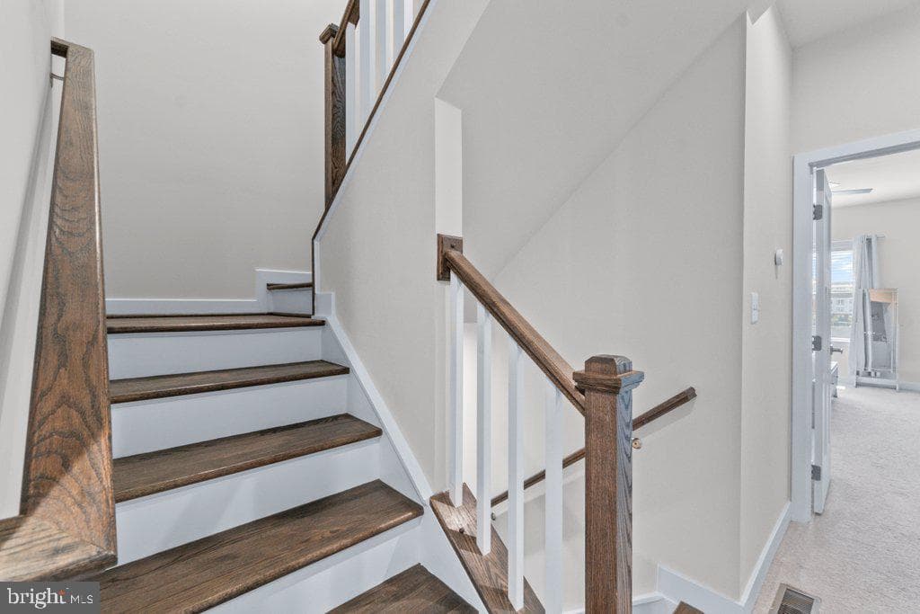 6247 Islington Street photo 37