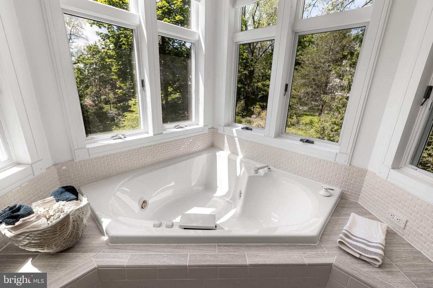 1216 Berwick Road photo 46