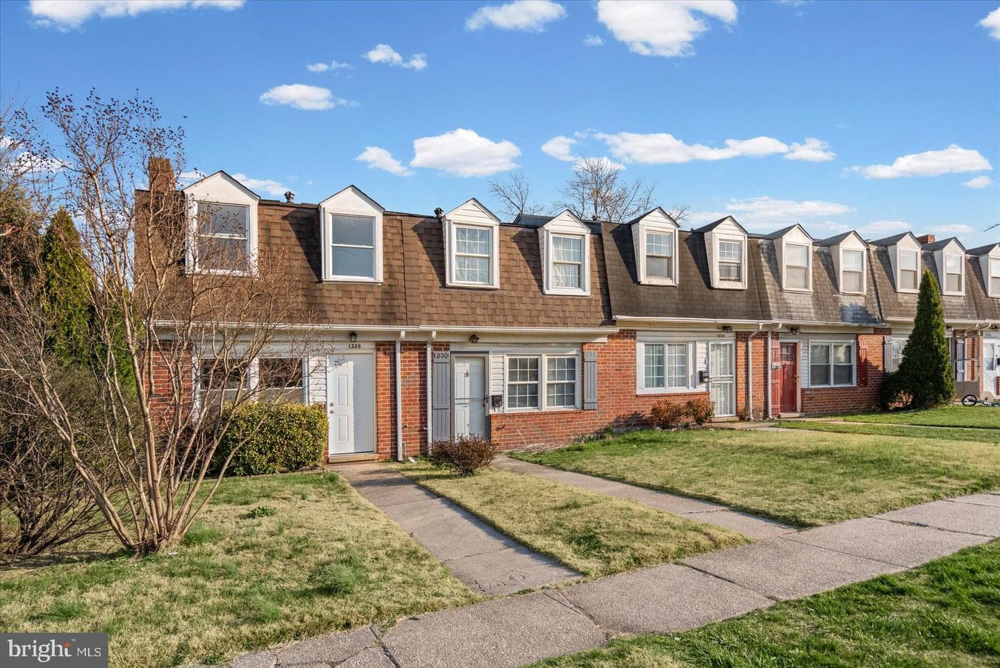 1335 Mantle Street photo 2