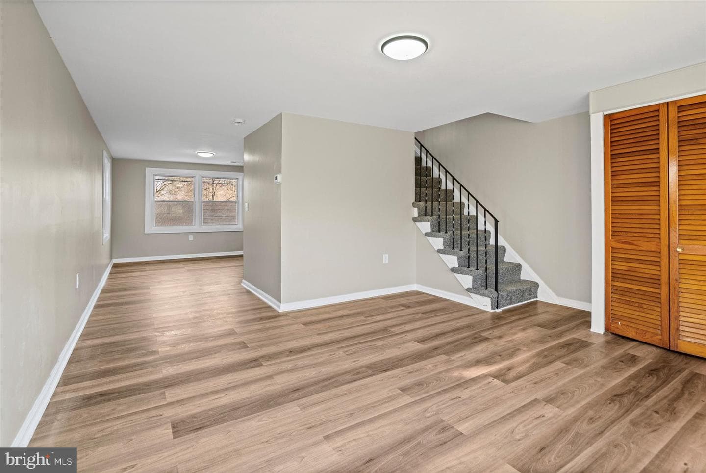 1335 Mantle Street photo 7