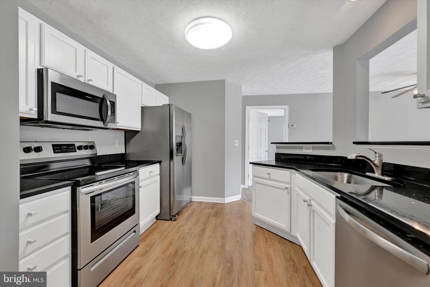 5047 Marchwood Court #6h photo 10