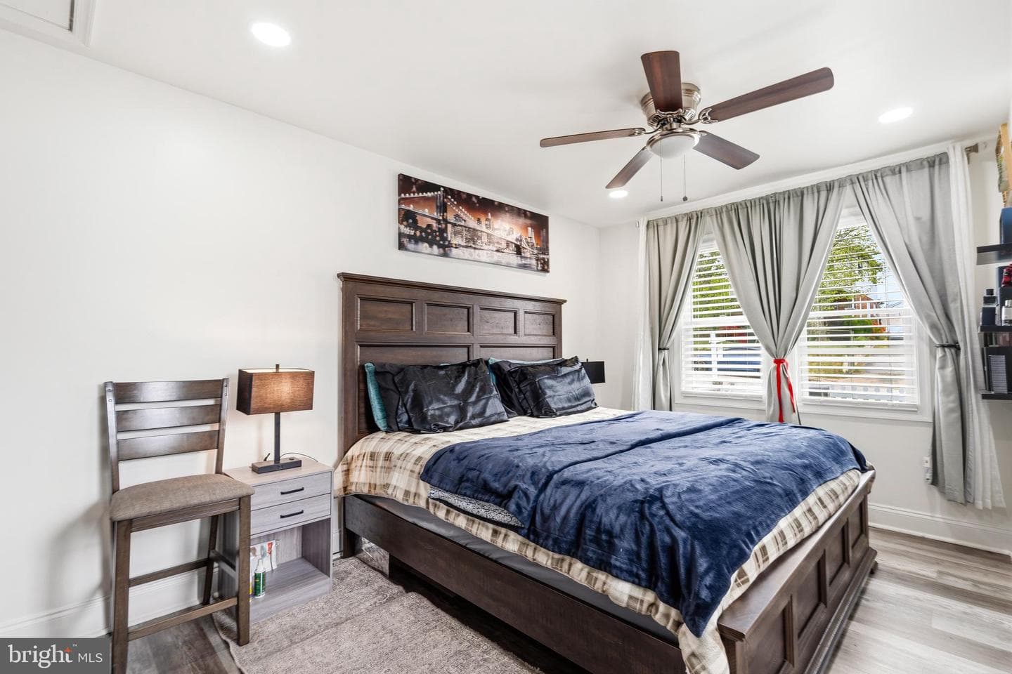 552 48th Street photo 11