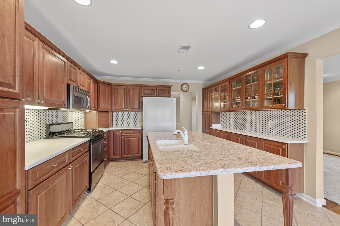 12240 Roundwood Road #704 photo 9