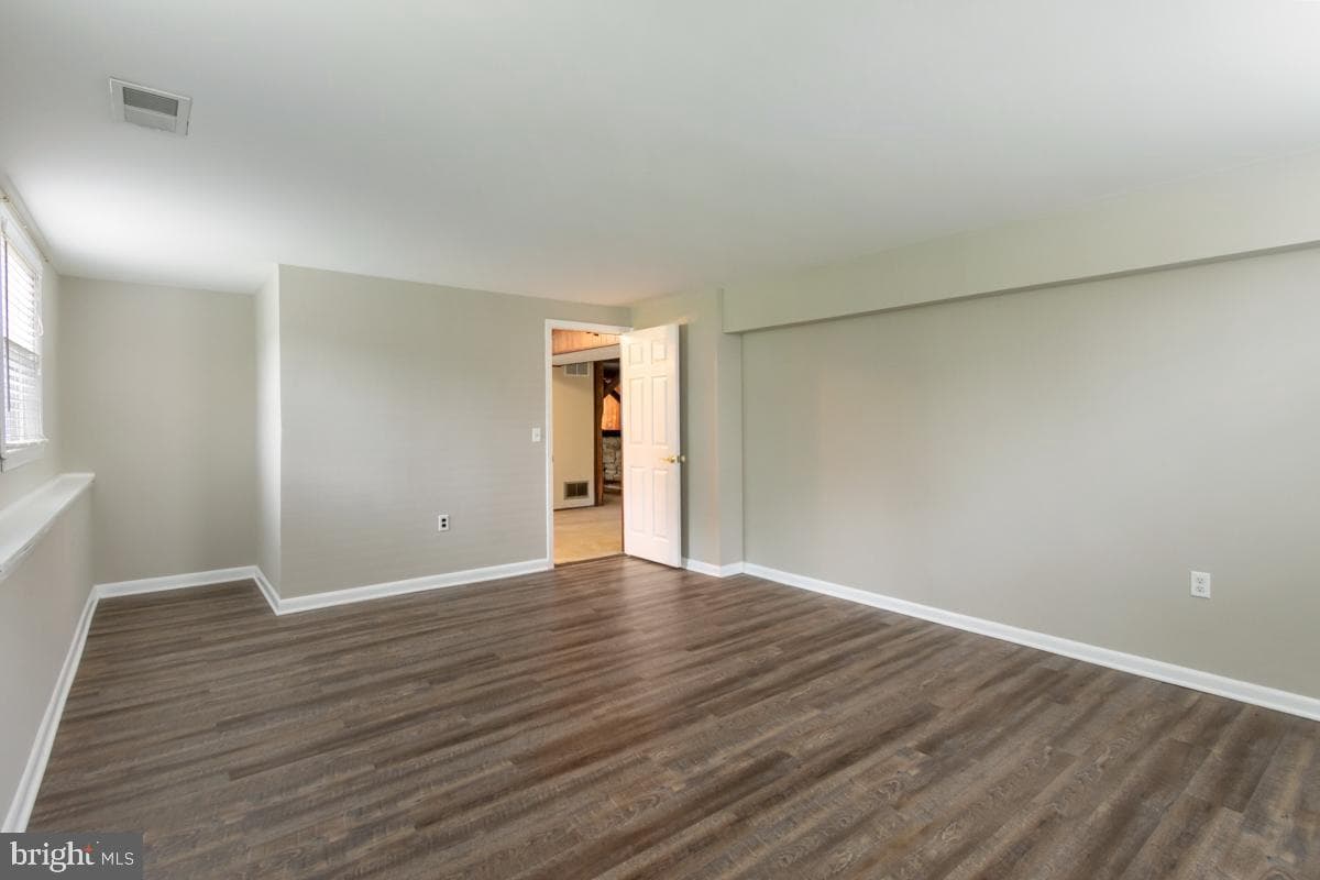 304 Townleigh Road photo 17