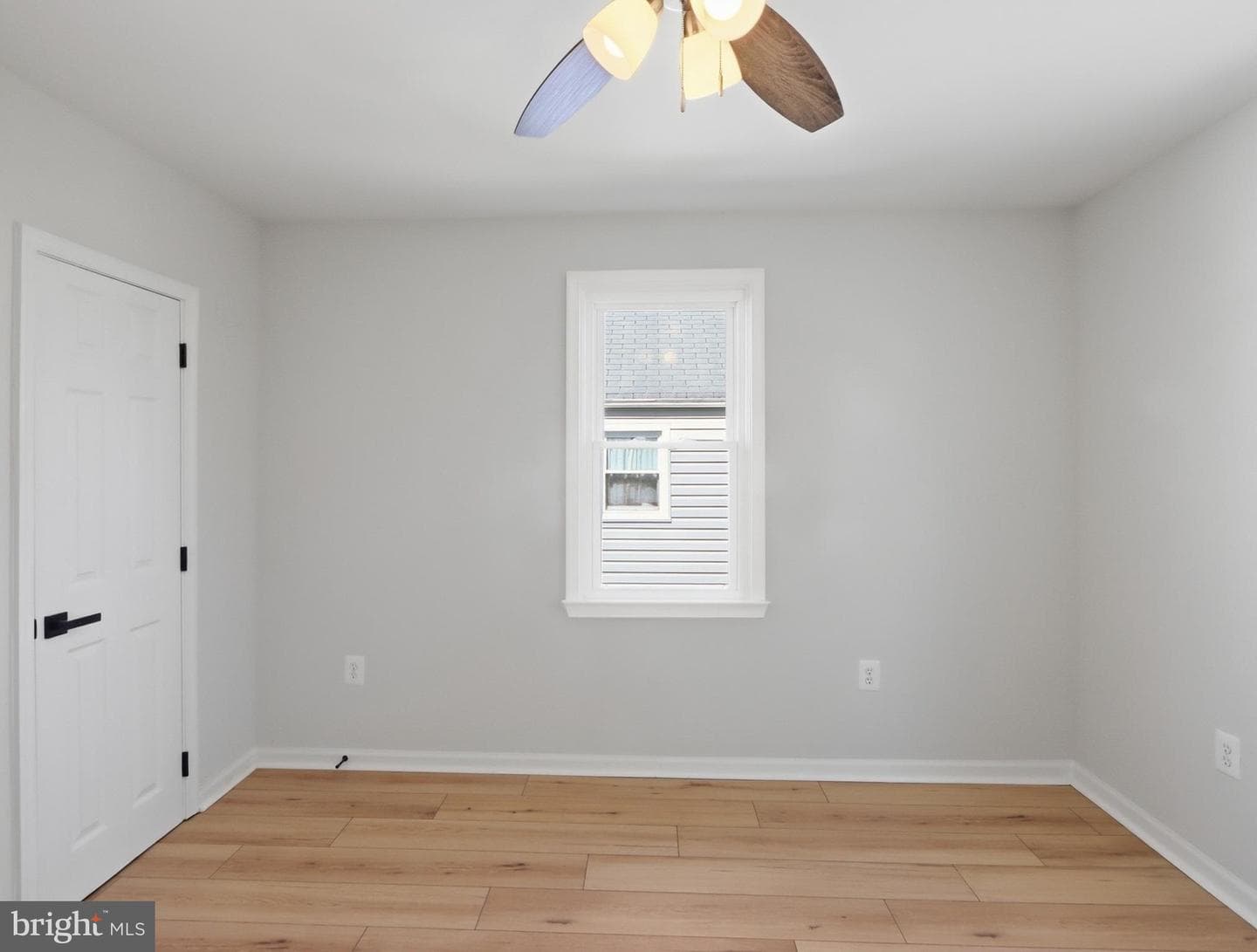 2502 Linwood Rd photo 16