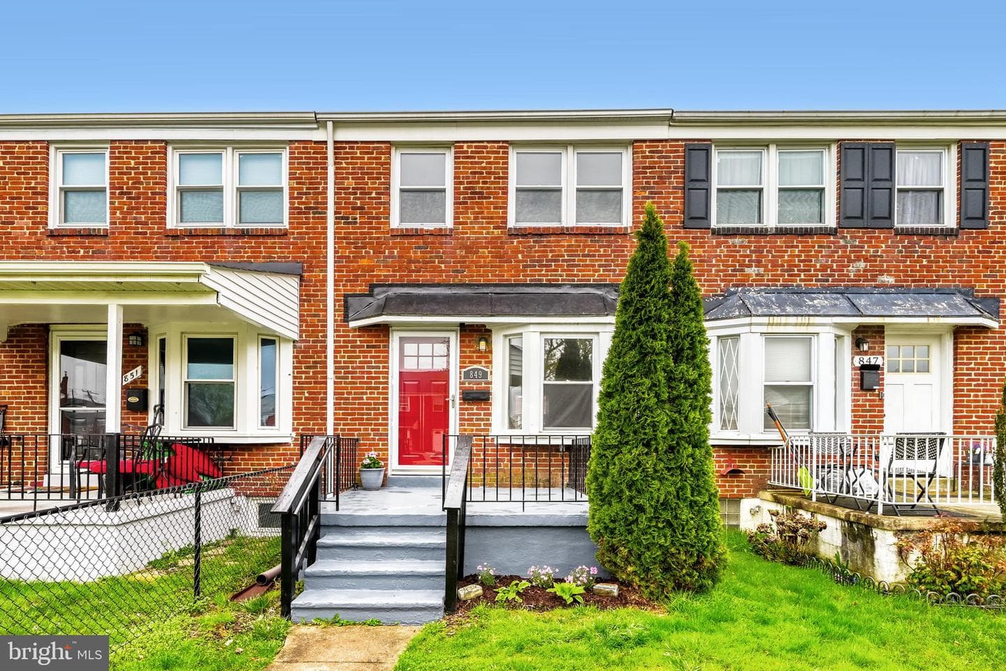 849 Arncliffe Road photo 1