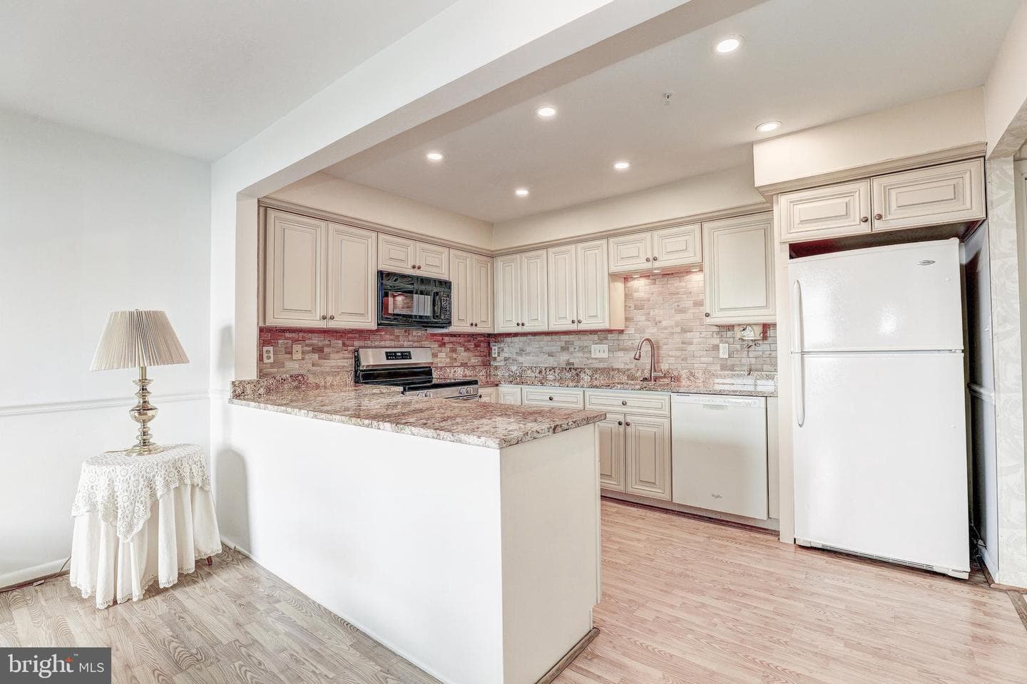 1 Smeton Place #506 & 606 photo 15