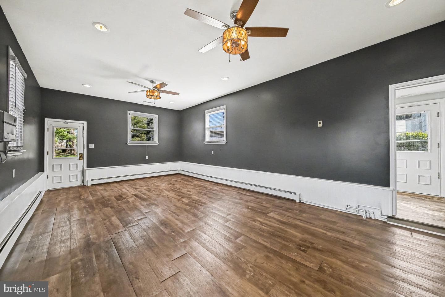 1750 Forrest Avenue photo 14