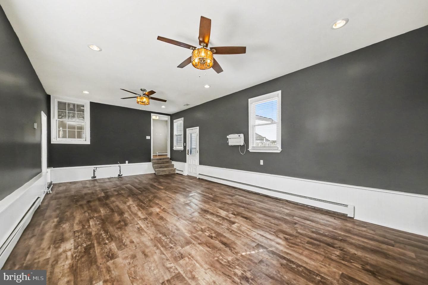 1750 Forrest Avenue photo 15