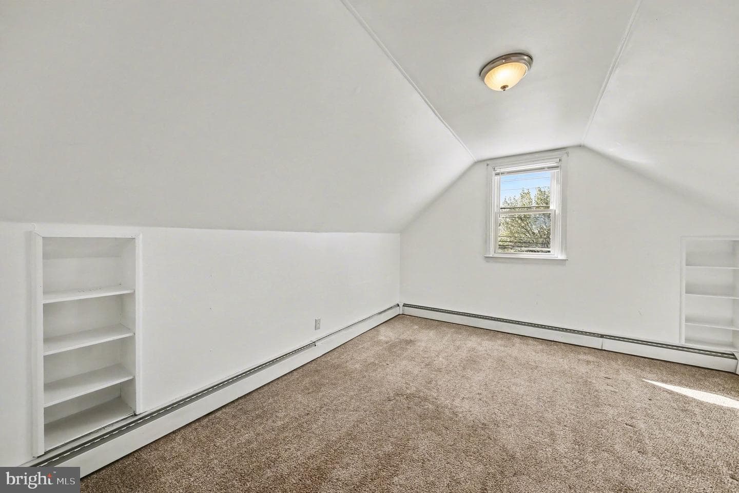 1750 Forrest Avenue photo 18