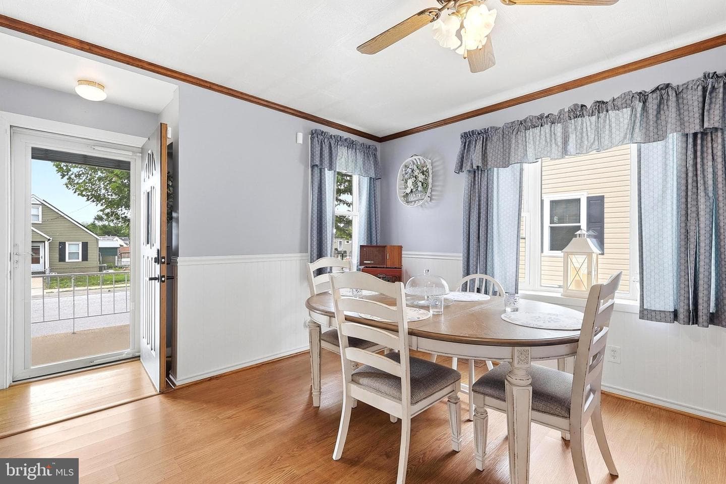 2426 Plainfield Road photo 7