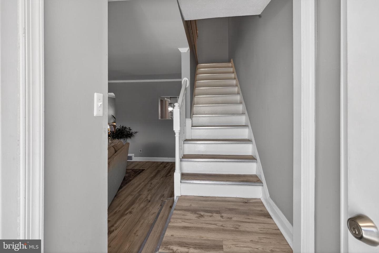 8131 Kirkwall Court photo 4