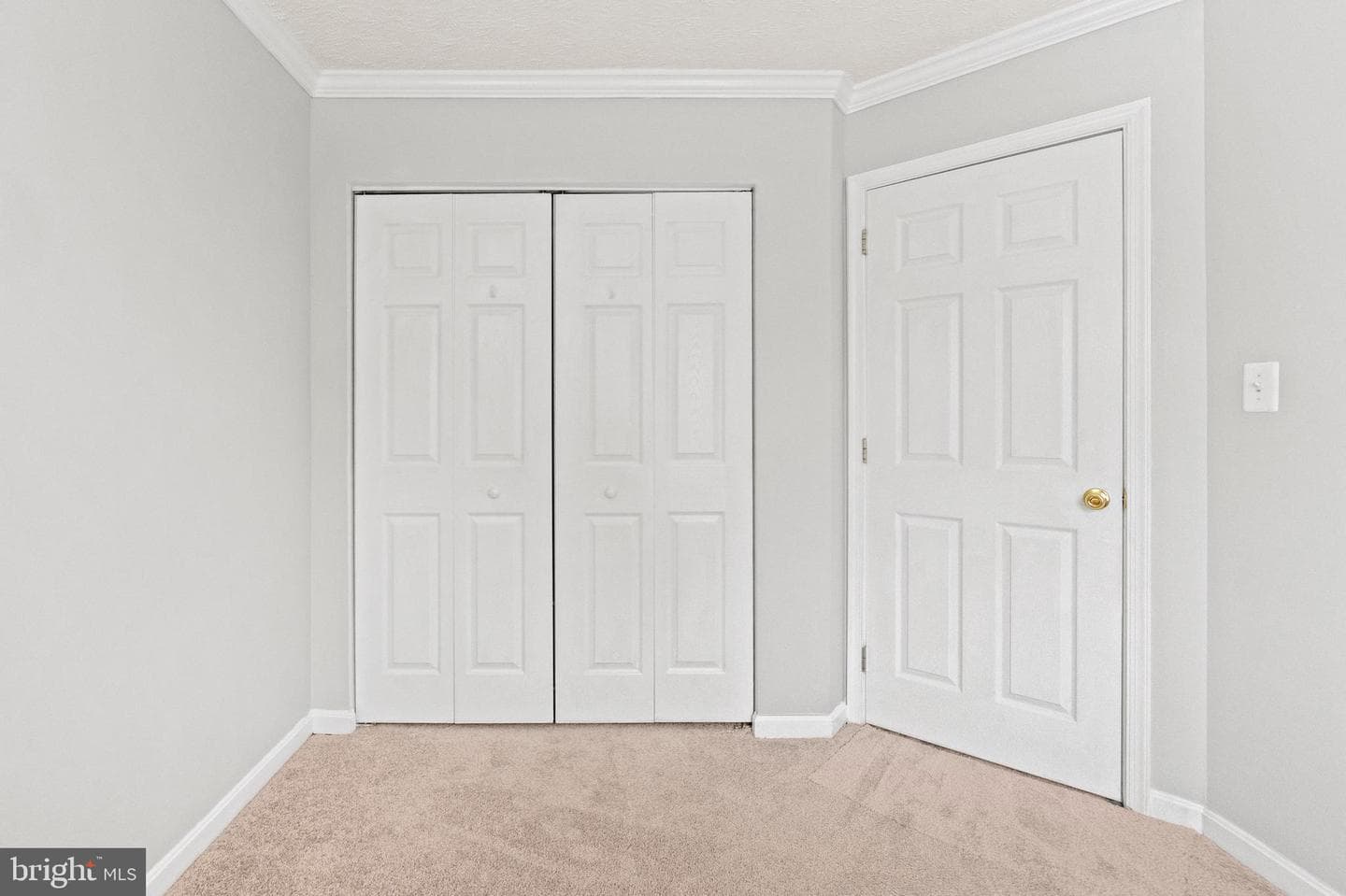 5035 Bridgeford Circle photo 17