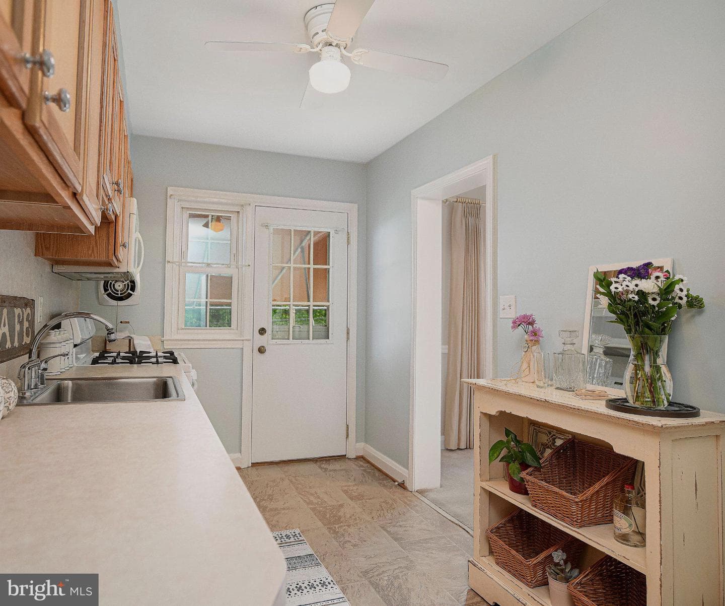 831 Bosley Avenue photo 13