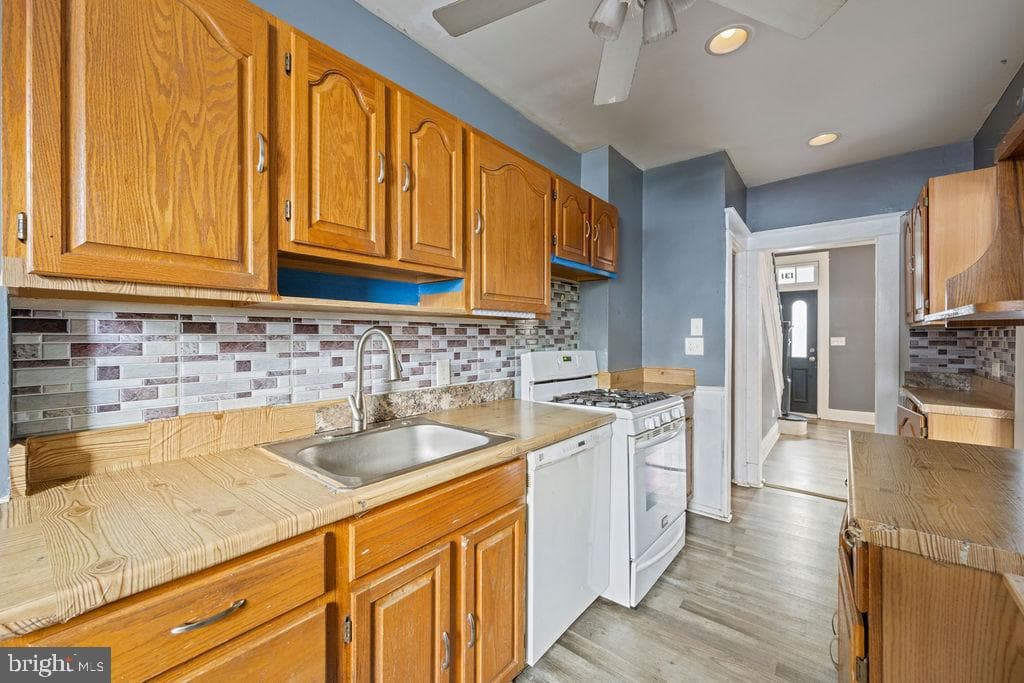 131 Ventnor Terrace photo 17