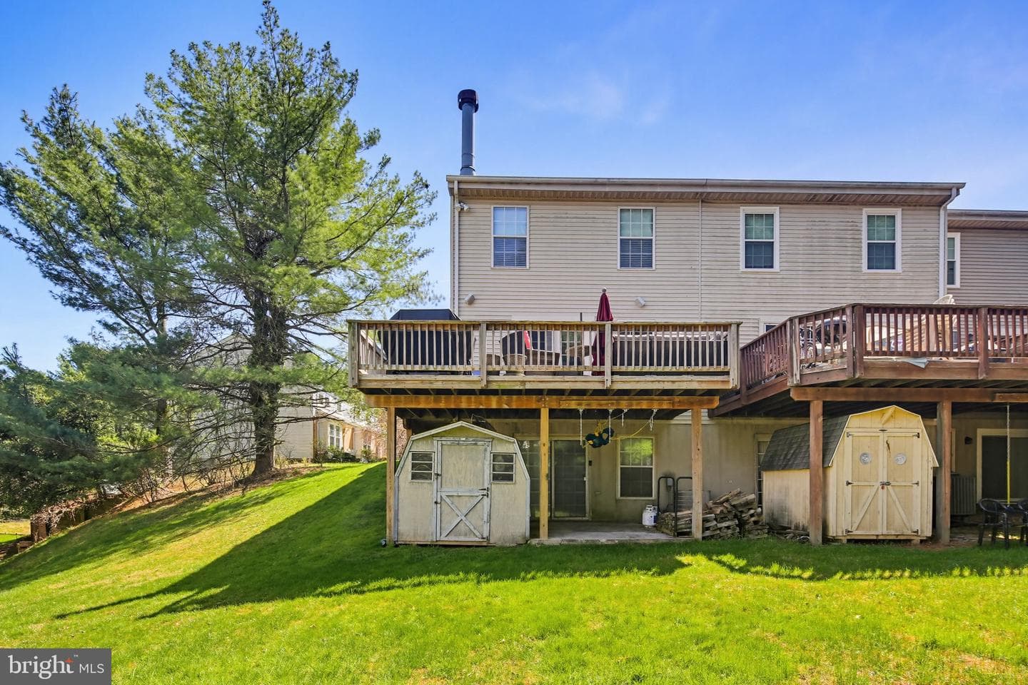 14 Shelton Court photo 35