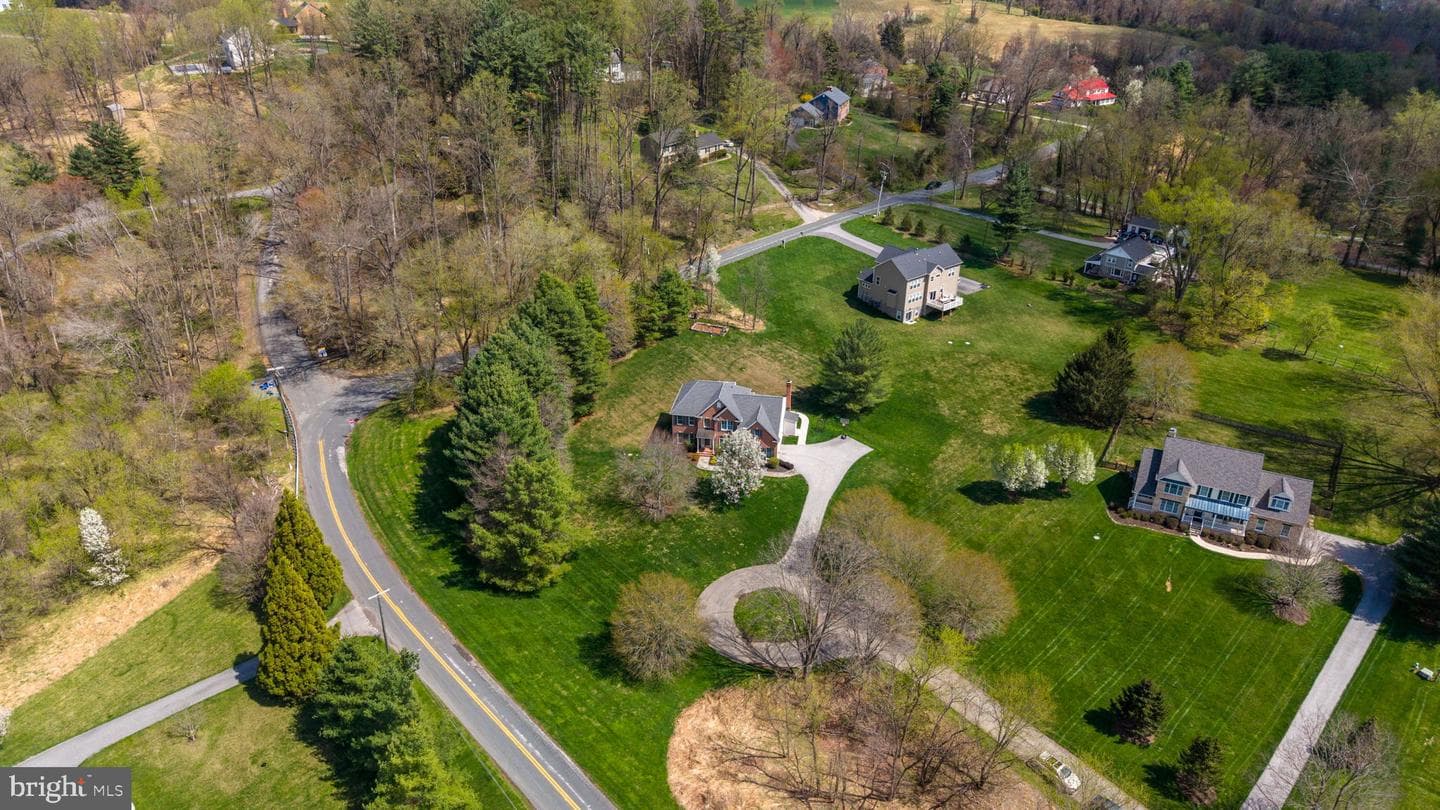1231 Corbett Road photo 100