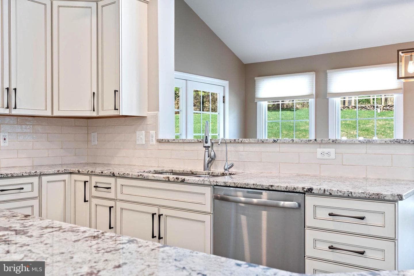 1231 Corbett Road photo 18