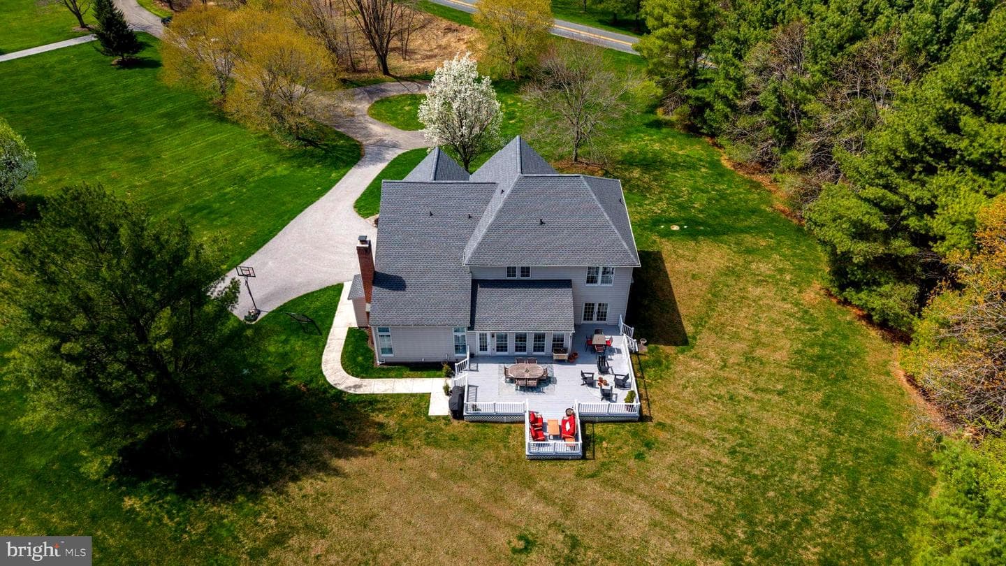 1231 Corbett Road photo 82