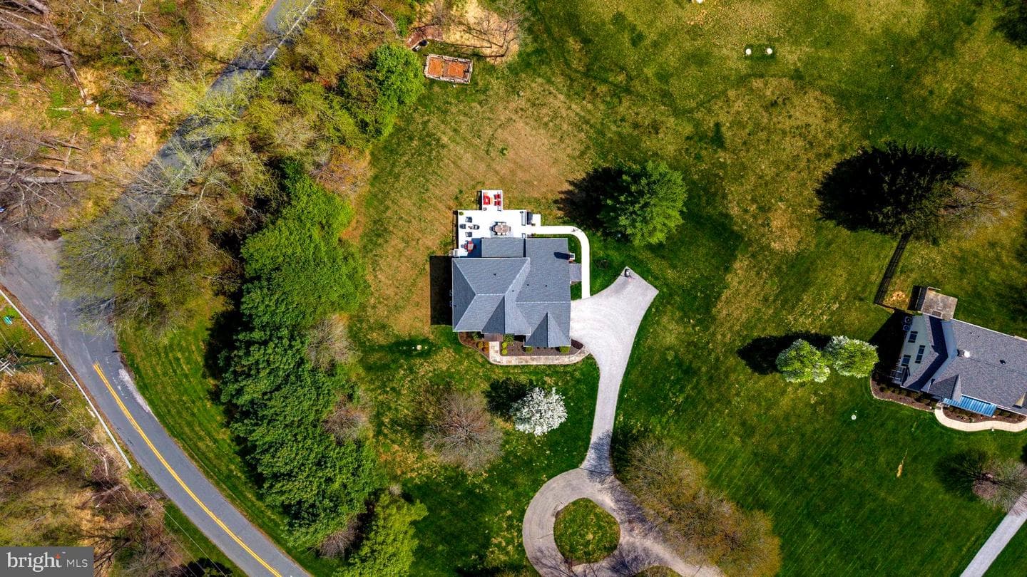 1231 Corbett Road photo 83