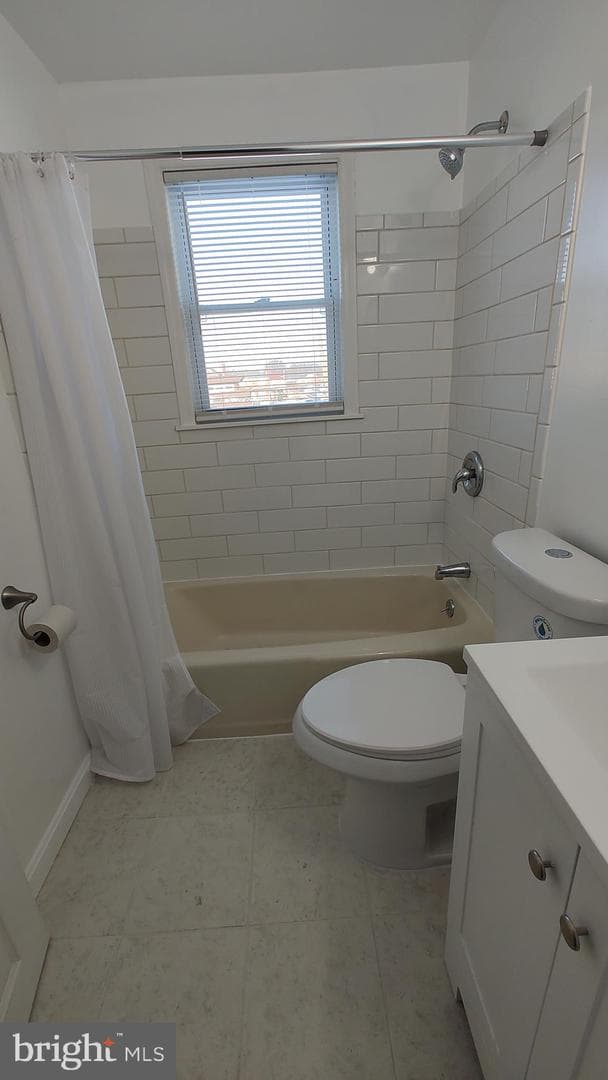 2247 Graythorn Road photo 17