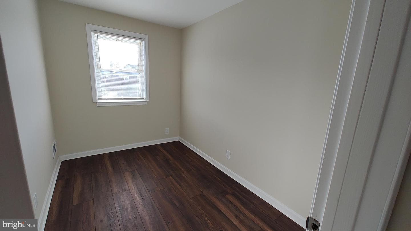 2247 Graythorn Road photo 21