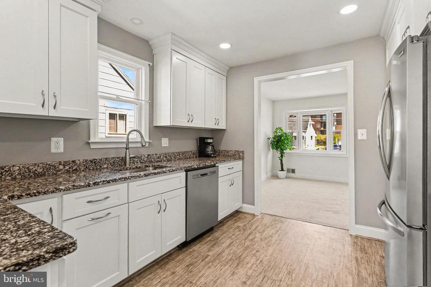 7417 School Lane photo 10