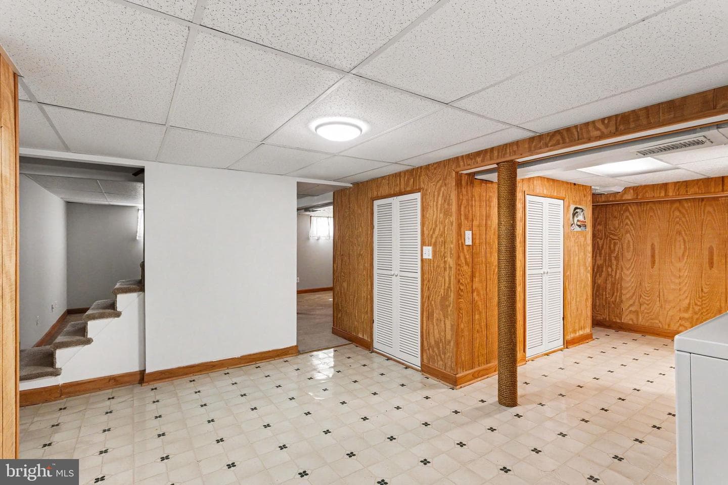 7417 School Lane photo 27
