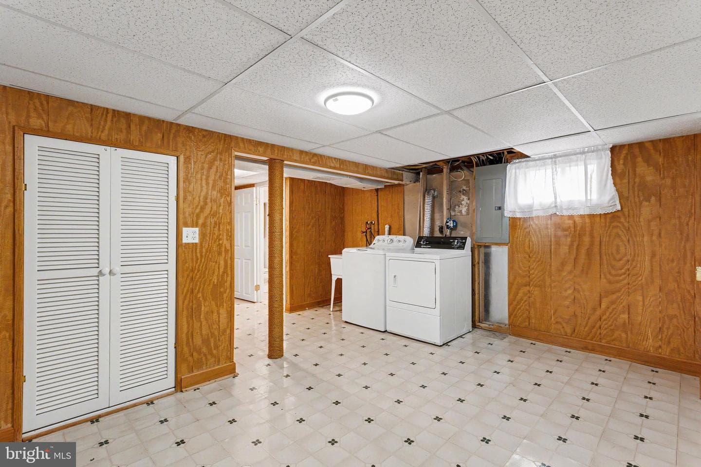 7417 School Lane photo 28