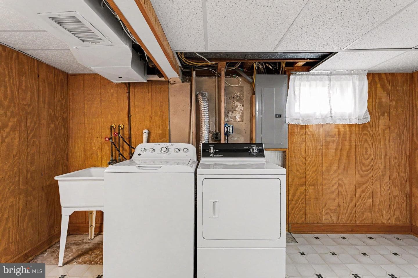 7417 School Lane photo 29