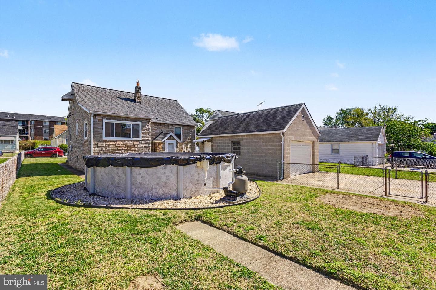 7417 School Lane photo 33