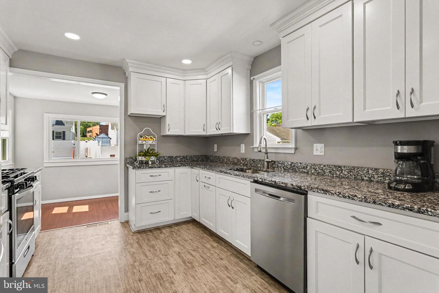 7417 School Lane photo 8